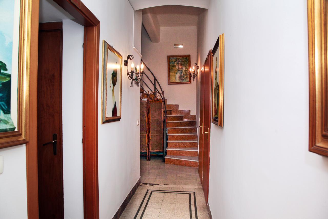 קטאניה Crispi Rooms מראה חיצוני תמונה